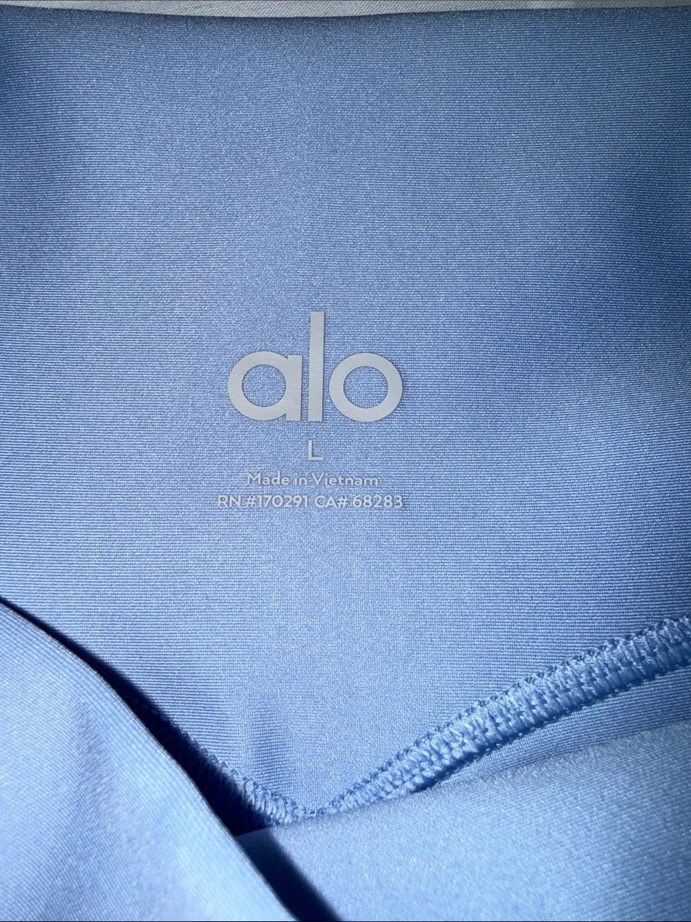 NWT Alo 5” Airlift Energy Short